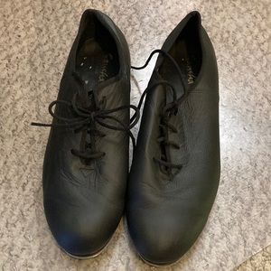 Black leather Sansha tap shoes